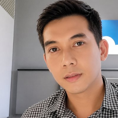 Pengguna MenurutLo